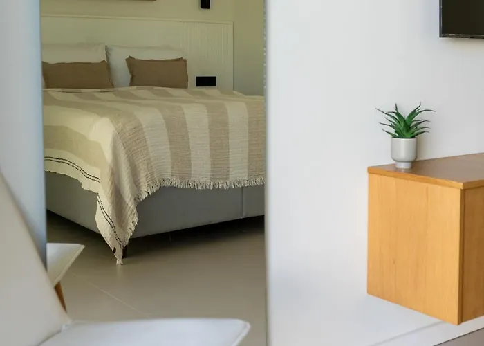 The Sunset Pavilion - Pool & 6br *