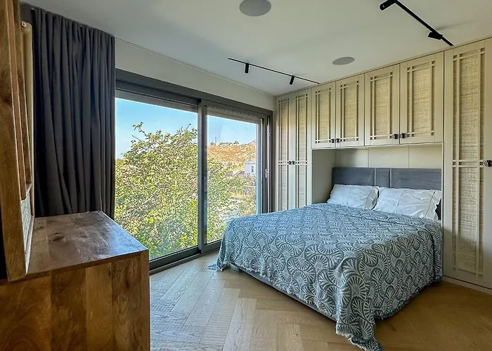 The Sunset Pavilion - Pool & 6br * 博德鲁姆